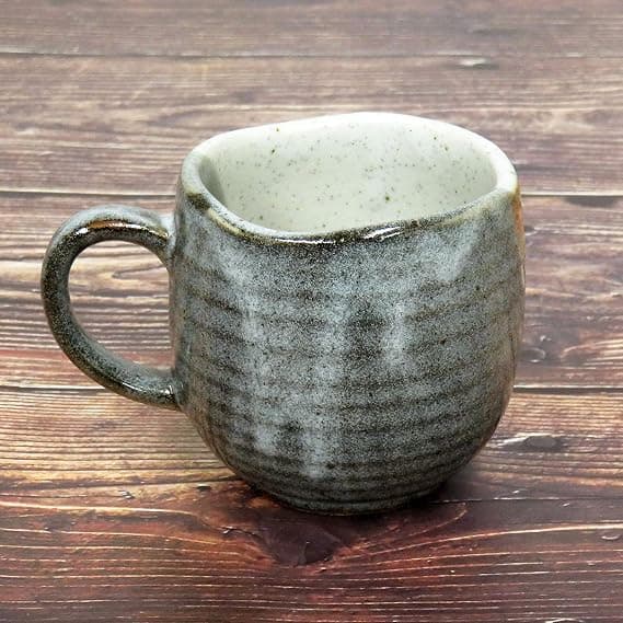 Yaki(ware) Kaffekrus Gullblomst (Standardversjon)