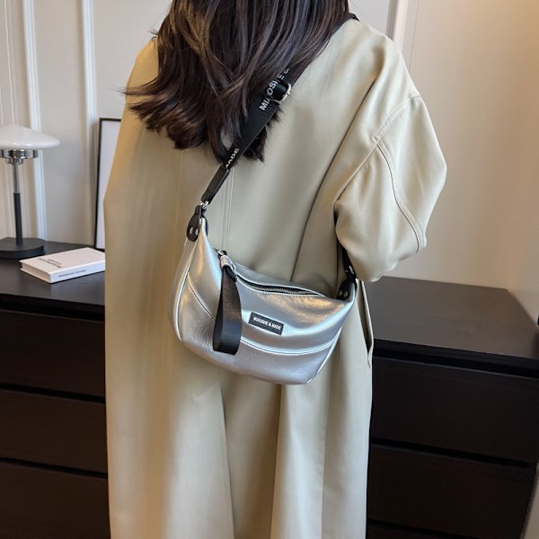 Årets populära nischväskor 2024 nya damväskor fashionabla superheta crossbody-väskor mångsidiga dumplingväskor