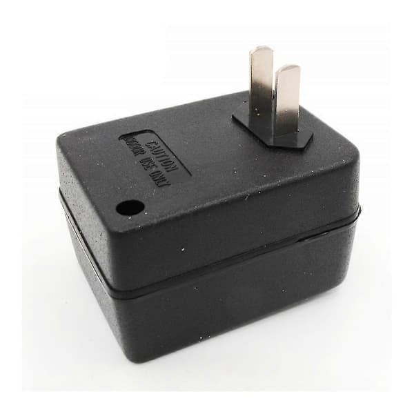 AC 220V til 110V/110V til 220V AC Strømspenningsomformer 20W Adapter Reise Transformator Regulator