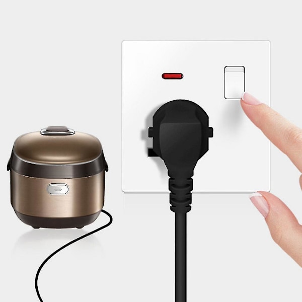 Multifunksjonell UK 13A Veggkontakt Trykknapp 2.1A Dobbel USB Ladeport Tre-hulls To-hulls Hjem
