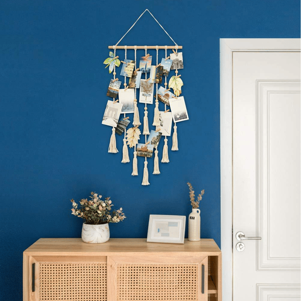 Makramé Väggbonad med 25 Träklämmor Boho Fotovisning Fransdekor för Vardagsrum Sovrum Present