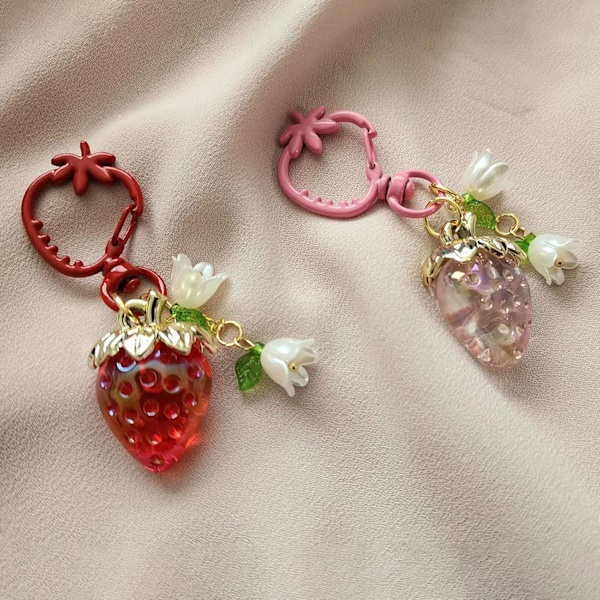 Sød Jordbær Nøglering, Taske Charms, Kawaii Hjerte Blomst Daisy Nøgleringe Tilbehør Dekoration Til Piger Pung Gave Transparent Red