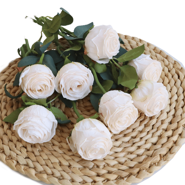Kunstig rosebukett, hvit, 8 stk White