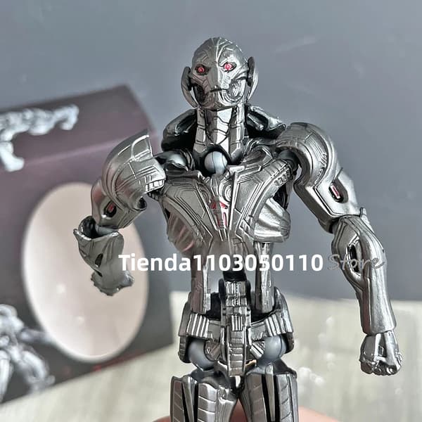 Laatikossa oleva Sci-Fi-pahishahmo, inspiraationa Robot Conqueror -sarja, PVC-keräilylahja