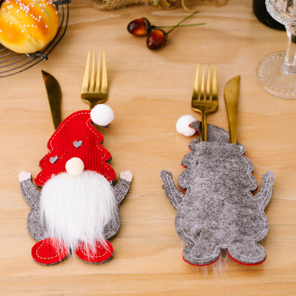 Jule-Nisse Bestikkholdere - 3-delt sett med ansiktsløse julenisser og Rudolf for festlig borddekor