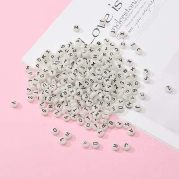 1000 stk Akryl Glow in the Dark Alphabet Beads (Tilfeldige Bokstaver)