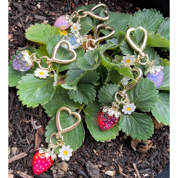 Sød Jordbær Nøglering, Taske Charms, Kawaii Hjerte Blomst Daisy Nøgleringe Tilbehør Dekoration Til Piger Pung Gave Red