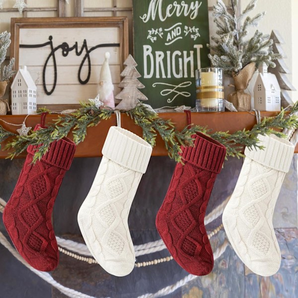 Julstrumpor 4-pack, 18 tum Stora Stickade Julstrumpor för Spis, Semesterfestdekorationer (Vit) White & Red