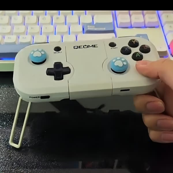 QEOME Style Multiplatform Bluetooth-spilcontroller, kompatibel med iPhone, Android, PC og Switch