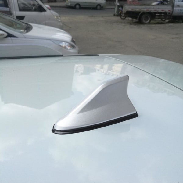 1/2 Shark Fin Antenn Universal Bil Dekorativ Vattentät Auto silver 1Set