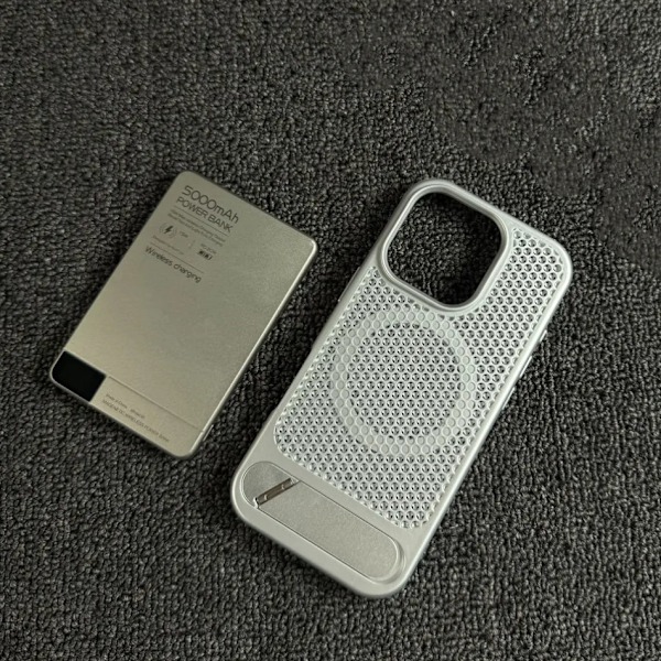 Osynligt Fäste, Värmeavledning med Honungskaka, Magnetisk Sug, Mobilskal för Apple Serien, Hudkänsla, Frostat Ihåligt Silver