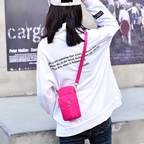 Vattentäta Crossbody väskor Rosoröd