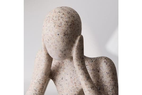 Tänkande manstaty 23,5 cm x 12,5 cm