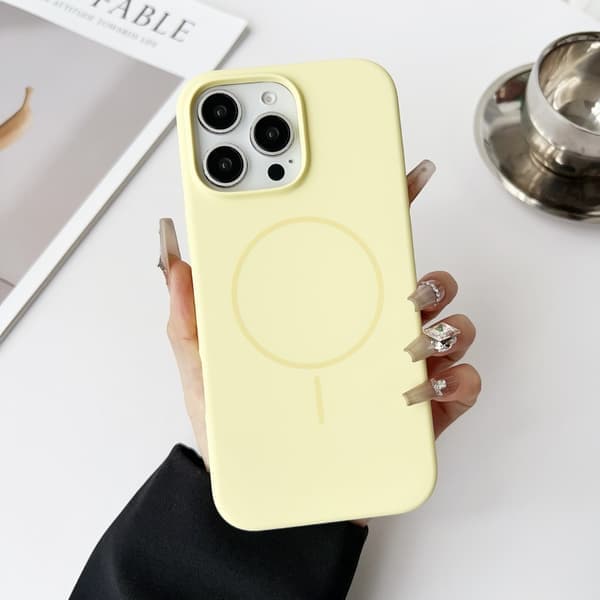 Etui til iPhone 17 Pro Cremegul Flydende Magnetisk Fuld Silikone