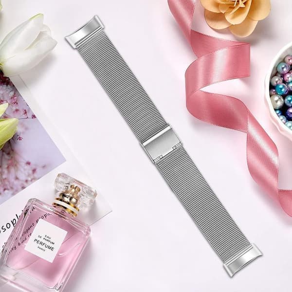 Fitbit Charge 6 5 Milanese Loop rustfritt stålarmbånd med gull Guld