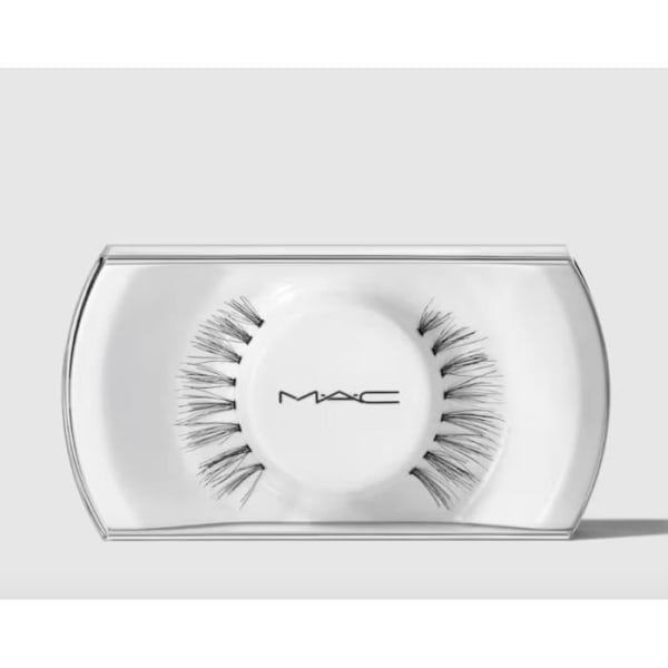 MAC Cosmetics CHARMER LASH 81 TEKERIPSIPARI Voimakkaampi ja syvempi look