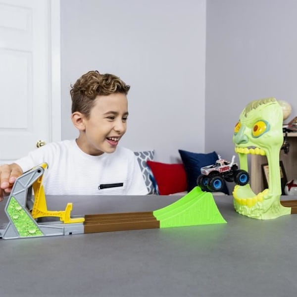 MONSTER JAM Playset - 1:64 Skala - Random Model