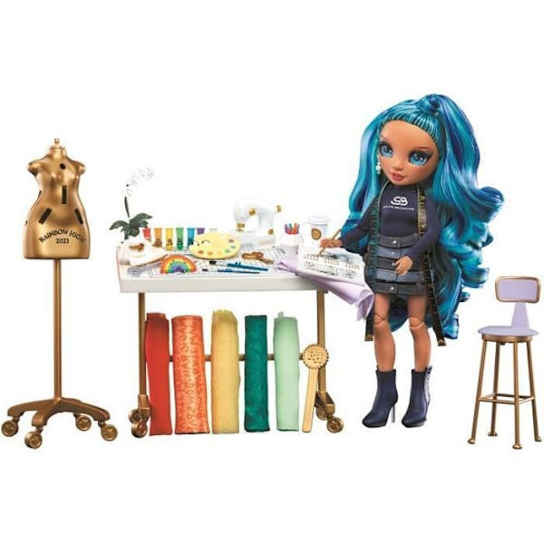 Rainbow High - Fashion Studio Couture Lekset - Poserbar Skyler Bradshaw Doll + tyger och sömnadstillbehör Flerfärgad