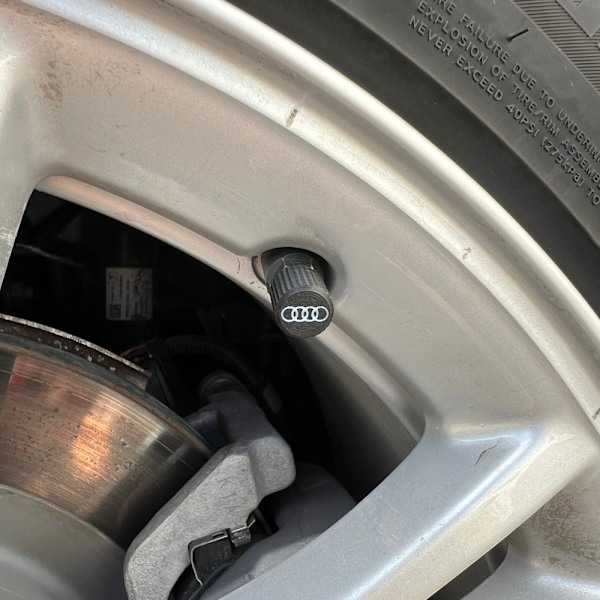 6x Bilhjul Däckventilkåpor Däckfälgstamskydd för Audi Svart M