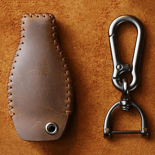 Bilnyckel karbinhake i äkta läder för BMW Brun one size