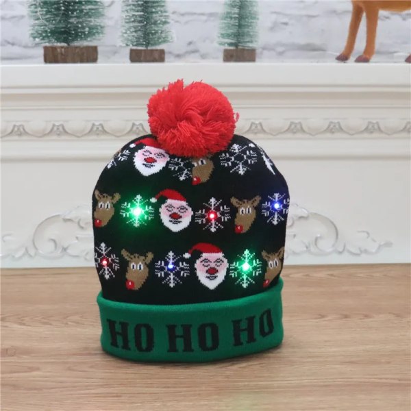 LED julstickad mössa Light Up Xmas cap unisex vintermössa tröja mössa med färgglada lysdioder för jul nyår H