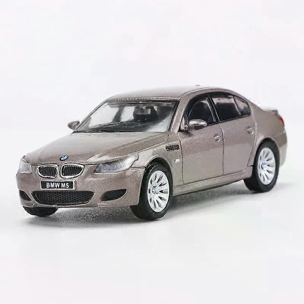 1:64 M5 E60 Metalliseosautomalli kuudessa värissä Khaki