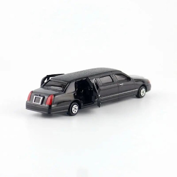 1:60 Skala Pressgjuten Metall Leksaksfordon Modell Stretch Lincoln Limousine Lyx Pedagogisk Bilsamling Gåva Barn Dörrar Kan Öppnas Gold