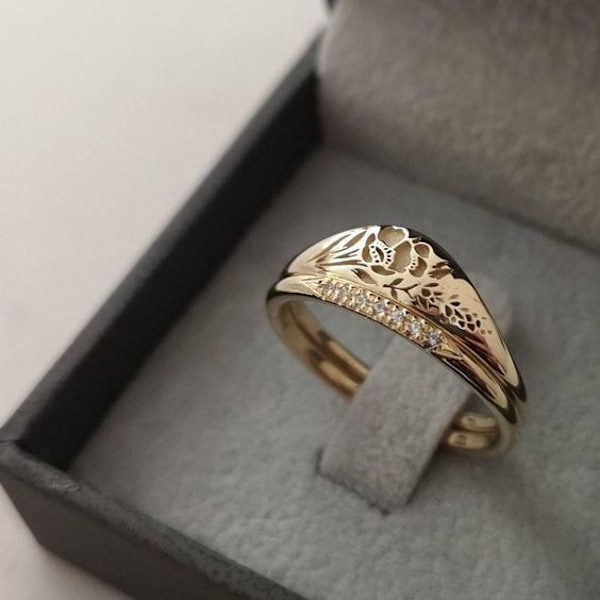 Eksklusivt dame guld smykke ring med indviklede udskæringer og funklende udsmykninger(5) 5