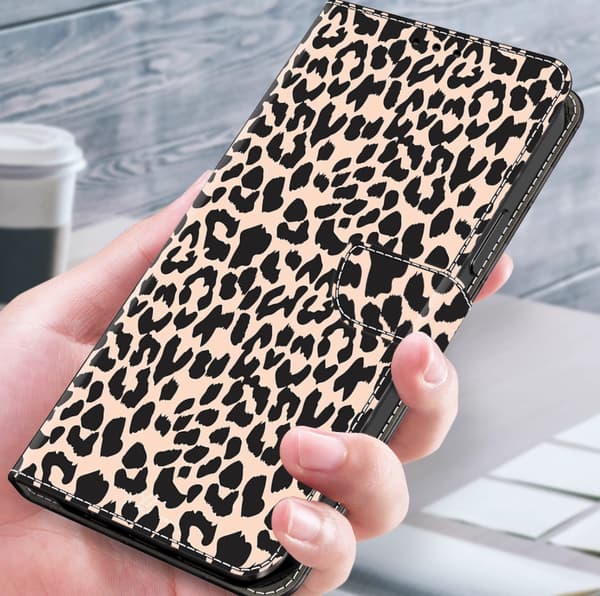 Plånboksfodral för iPhone 16e Mönstertryck PU Läder Flip Ställ Telefonskal Leopardtryck