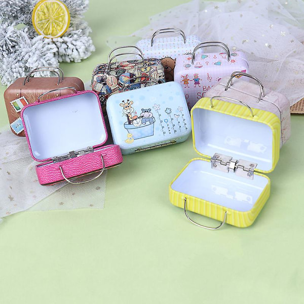 Fashion Metall Mini Resväska För Dockor Miniatyrleksaker Trunk Dockskåpsdekoration Pink A0