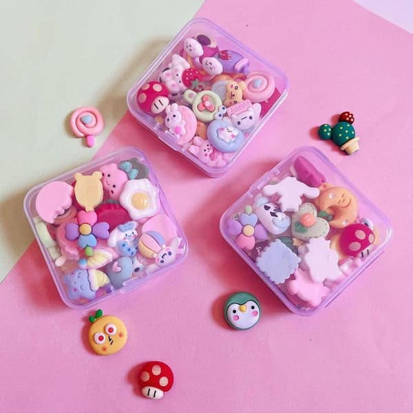 {YM}13 Small Transparent Plastic Storage Boxes with Hinged Lid, Sm DXGHC