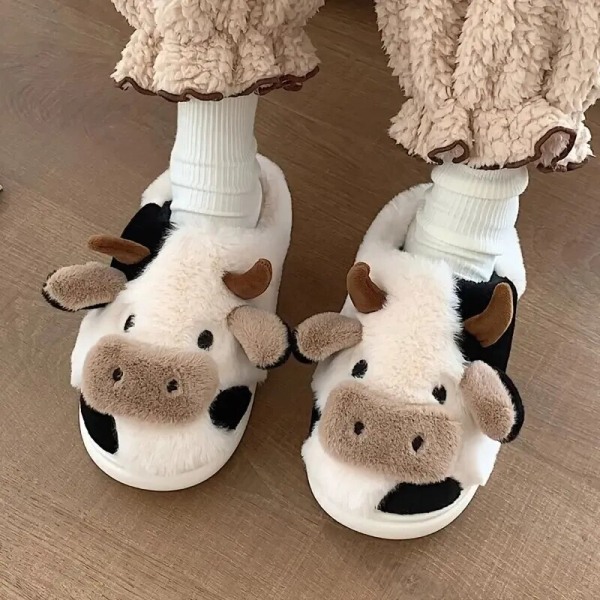 Tecknad dam Tecknad Cute Cow House Tofflor Varma Plus Fodrade Stängd Tå Fuzzy Home Slides Dam Fluffy Comfy Skor Vinter Höst Beige 38-39