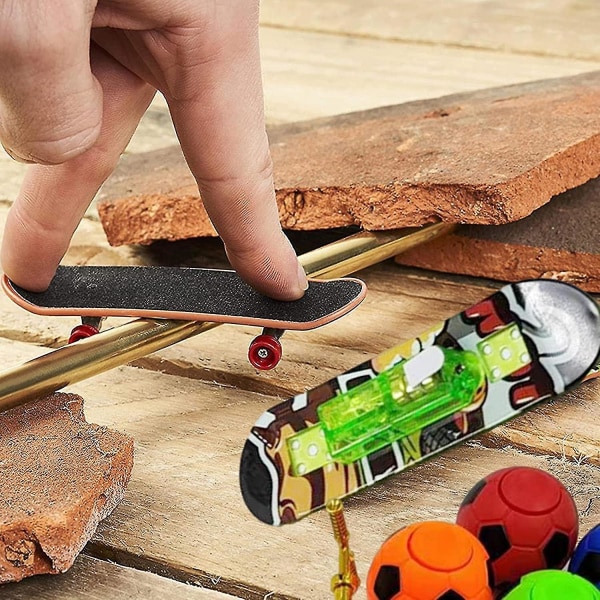 Julnedräkning Mini Fingerleksaker Set Med Cyklar Skridskor Fingerleksak Skateboards Style 10