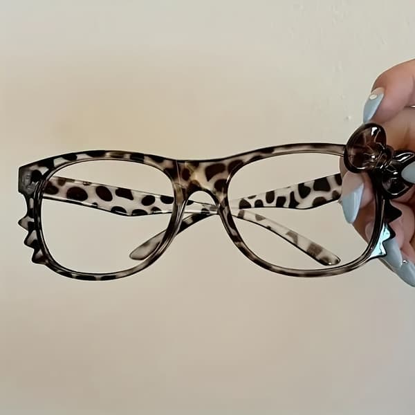 Auktoriserad Hello Kitty Leopardmönstrad Dekorativ Glasögonbåge Söt Retro Y2K-stil 1 piece kt