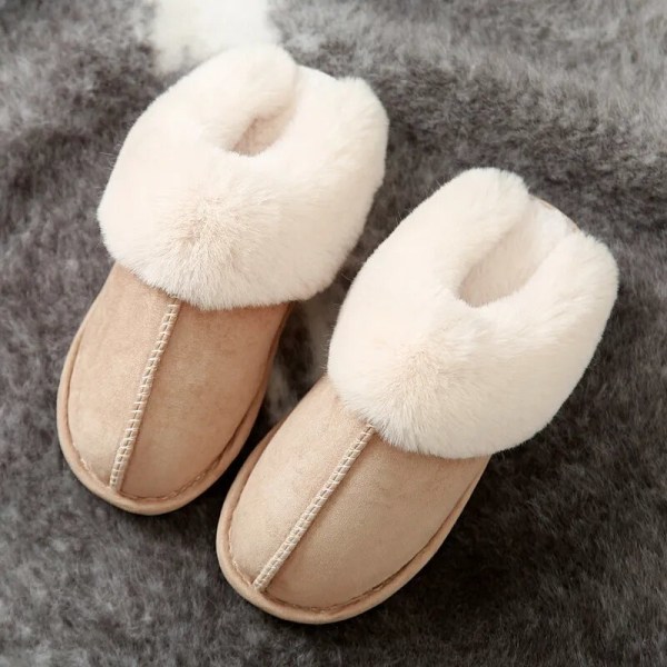 Varm vinterhemma-pälstofflor för kvinnor Lyxig konstläder mocka plysch Par bomullsskor inomhus sovrum platta klackar fluffiga tofflor Light gray 44-45(fit 42-43)