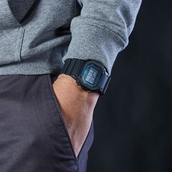 CASIO DW-5600BBM-1ER Digitalklocka för män - Kvarts - Svart - Plast Svart