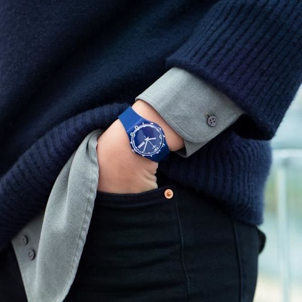 Swatch OVER BLUE 34mm Watch - Quartz - Analog - Vuxen - Blå - Resin - Unisex Blå