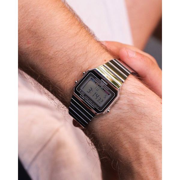 CASIO Collection A700WE-1AEF solklocka, chrono, nedräkning, larm - Grå - Dam Stål