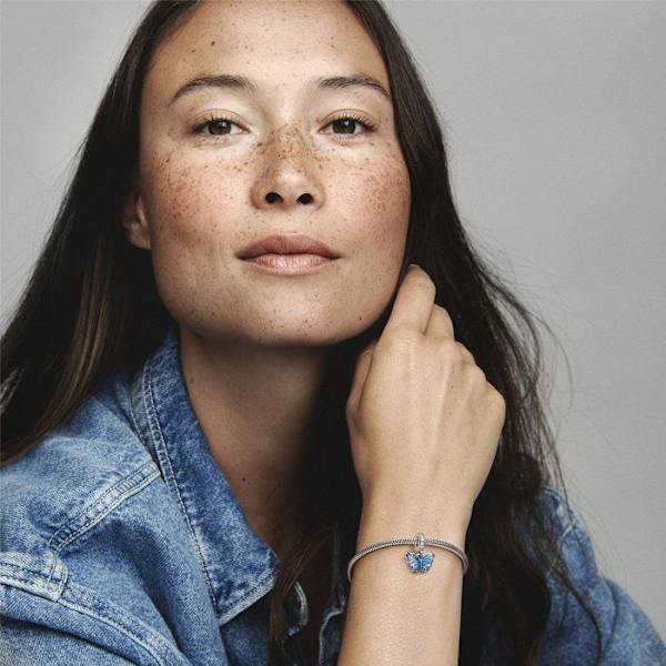 PANDORA Blått Murano Glas Fjärilshängande Berlock 792698C01 Flerfärgad