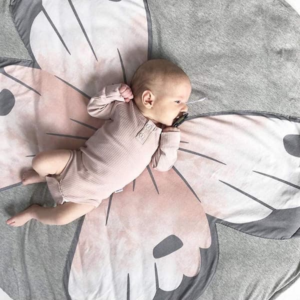 Baby Krypende Tepper Sommerfugl
