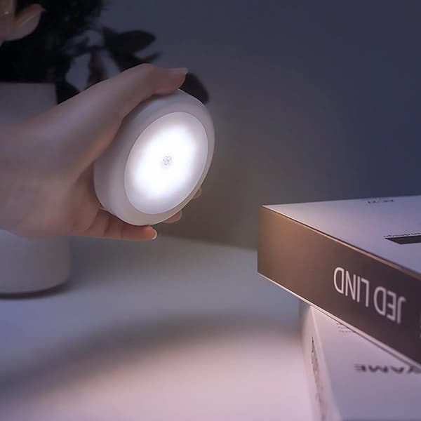 Sæt med 6 LED-klæbelamper, LED-bevægelsessensorbelysning med magne