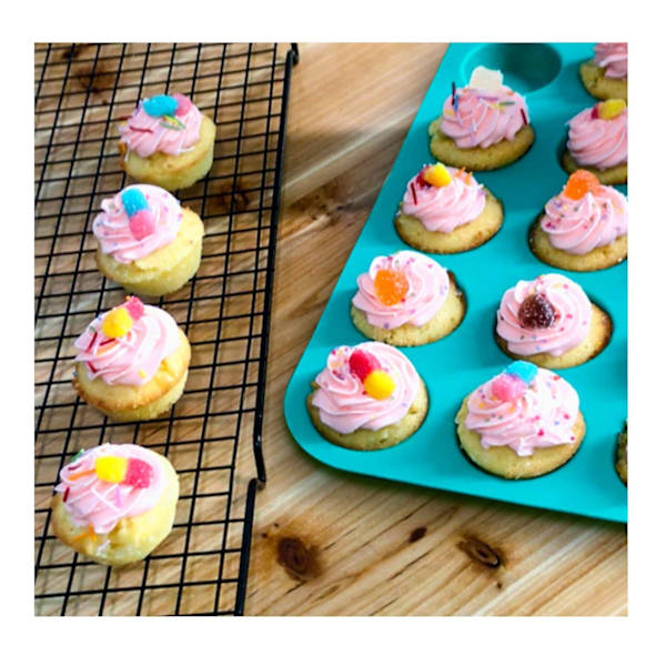Silikonform för muffins och cupcakes - 24 minikoppar, nonstick