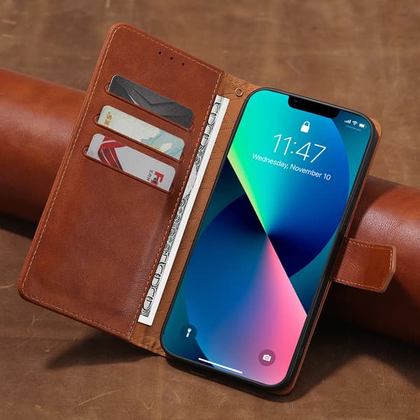 iPhone 11 - Nahkakotelo / Suoja Ruskea