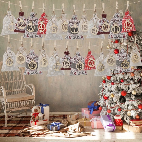 24 adventtikalenteria, joululahjapusseja, lahjapusseja kiristysnyörillä
