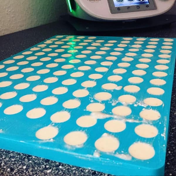 Silikon halvkuleform - hundekjeks bakeplate, sjokolade - 40 x 2