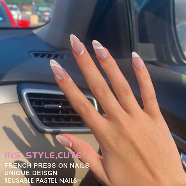 Mellanlång mandelformad press-on nageldesign, naken vit randig akryl N
