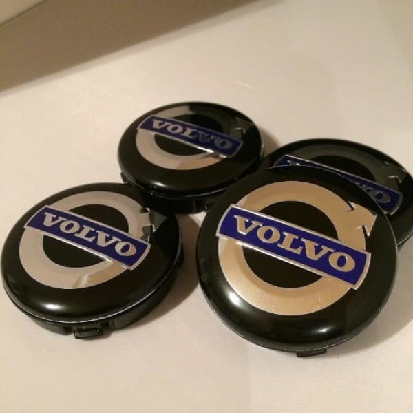 4 Volvo 60 mm navkapsler til midten