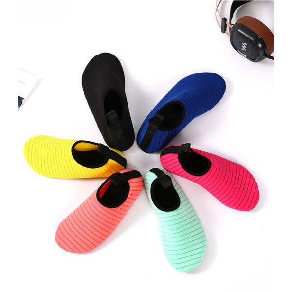 Water sports shoes barefoot quick-drying water yoga socks a pedal