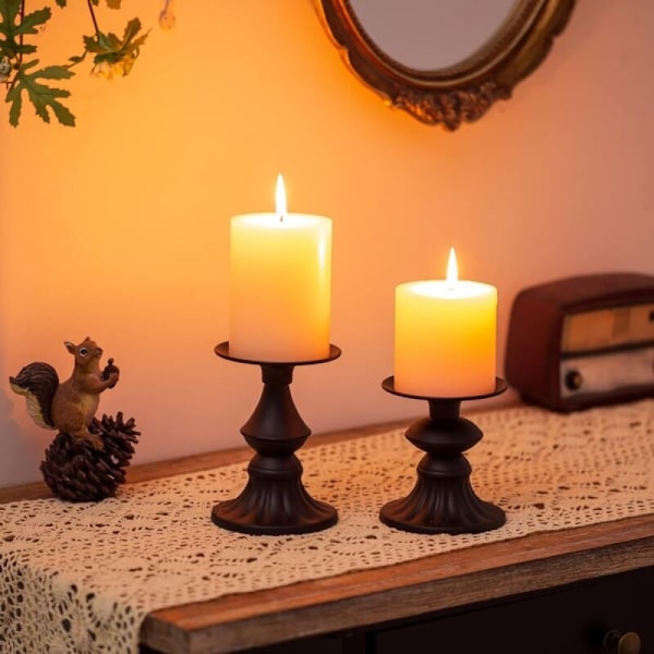 Set med 2 pelarljushållare - Matt svart vintage ljusstake