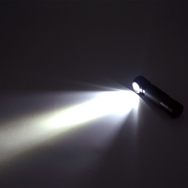 SP40 1000 Lumen CREE XPL LED -otsalamppu ulkoilmaretkeilyyn